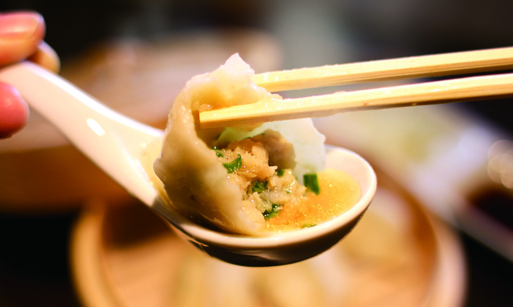 【ランプ屋】焼き小籠包 ・台湾茶クラフトビール