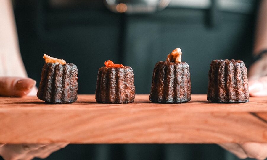 【初出店】カヌレ屋　霞雲